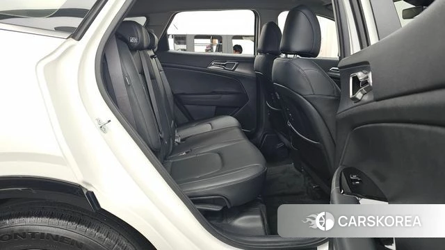 Kia Sportage 5th Generation 2023 Белый из Кореи, фото 3