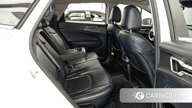 Kia Sportage 5th Generation 2024 Белый из Кореи, фото 3