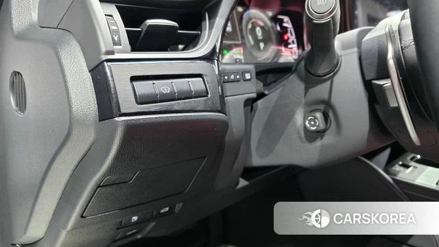 Lexus ES300h 7th generation 2025 Белый из Кореи, фото 3