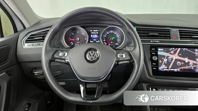 Volkswagen Tiguan second Generation 2020 Белый из Кореи, фото 3