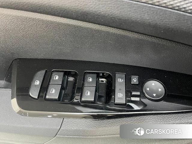 Kia Sportage 5th Generation 2022 Белый из Кореи, фото 3