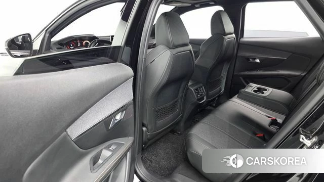 Peugeot 3008 second generation 2021 Черный из Кореи, фото 3
