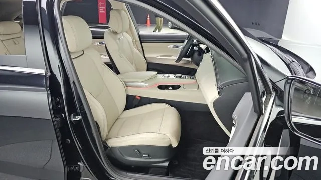 Genesis GV70 2023 Черный из Кореи, фото 3