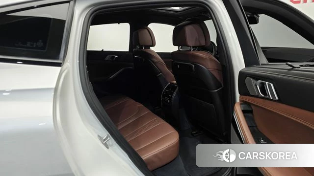 BMW X6 (G06) 2025 Белый из Кореи, фото 3
