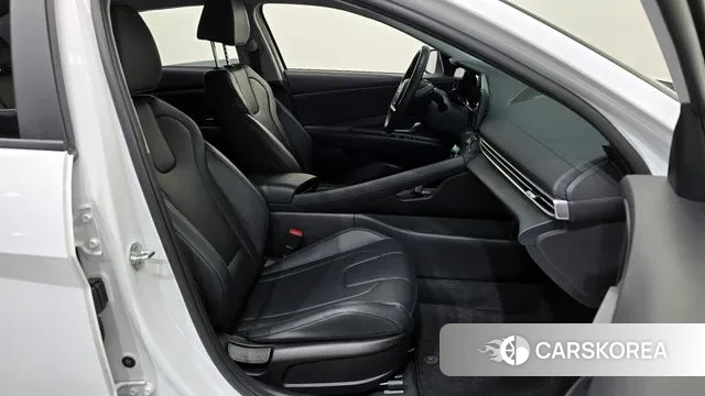 Hyundai Avante Hybrid (CN7) 2021 Белый из Кореи, фото 3