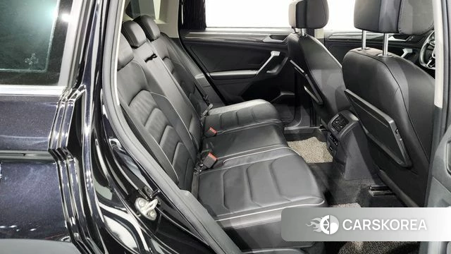 Volkswagen Tiguan second Generation 2019 Черный из Кореи, фото 3