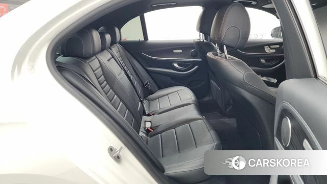 Mercedes-Benz E-Class W213 2020 Белый из Кореи, фото 3