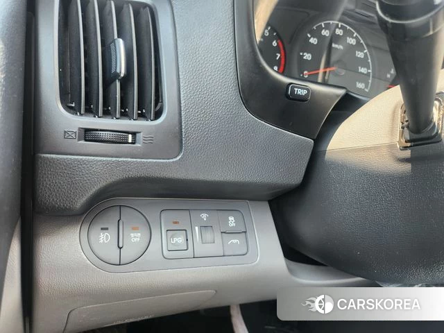 Hyundai The New Grand Starex 2021 Желтый из Кореи, фото 3