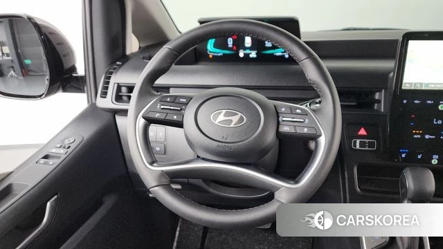 Hyundai Staria 2025 Серый из Кореи, фото 3