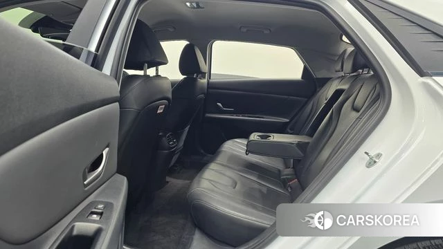Hyundai Avante (CN7) 2022 Белый из Кореи, фото 3