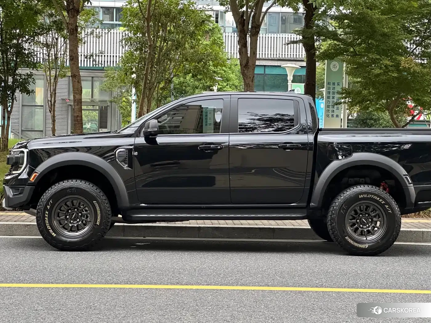 Ford Ranger 2024 Черный из Китая, фото 3