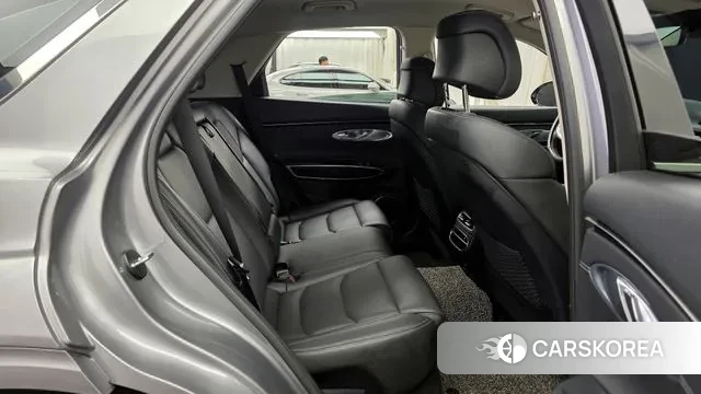 Genesis GV70 2022 Серебристо-серый из Кореи, фото 3