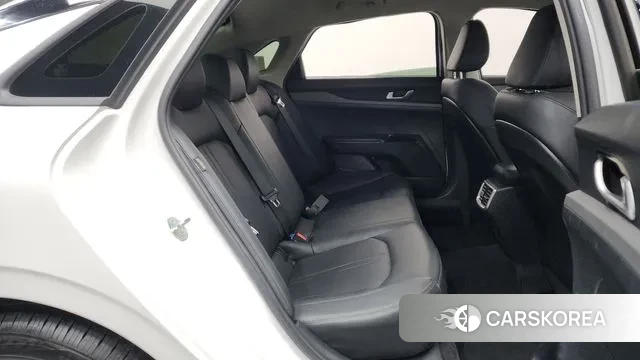 Kia The New K5 3rd generation 2024 Белый из Кореи, фото 3