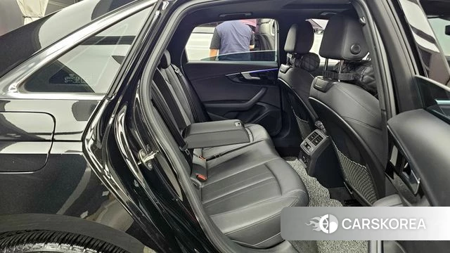 Audi A4 (B9) 2021 Черный из Кореи, фото 3