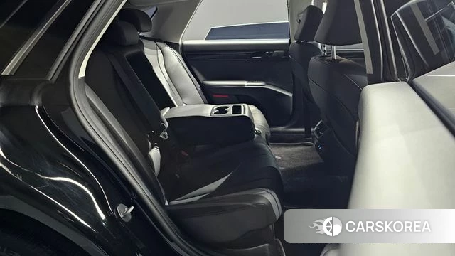 Hyundai Grandeur Hybrid (GN7) 2023 Черный из Кореи, фото 3