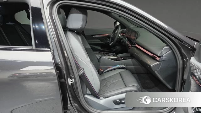 BMW 5 Series (G60) 2025 Серый из Кореи, фото 3