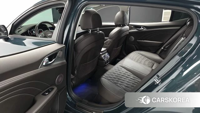 Kia Stinger Meister 2022 Темно-зеленый из Кореи, фото 3