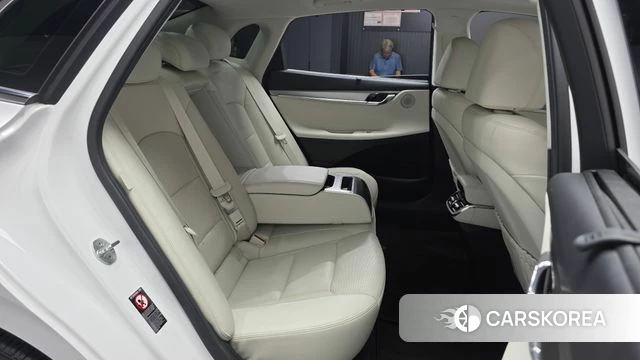 Hyundai The New Grandeur IG Hybrid 2022 Белый из Кореи, фото 3