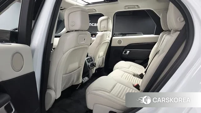 Land Rover Discovery 5 2022 Белый из Кореи, фото 3