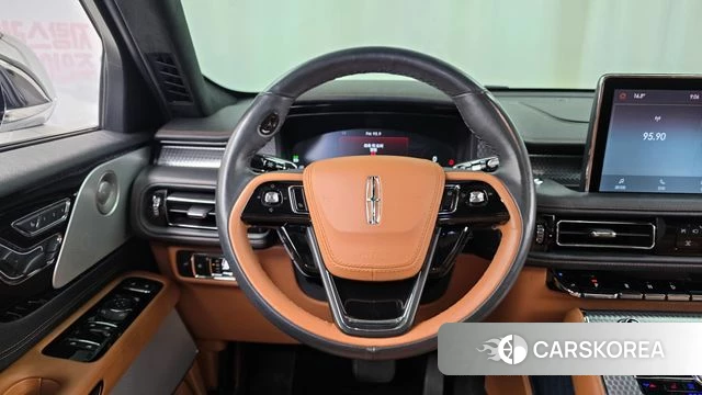 Lincoln Aviator 2nd generation 2022 Белый из Кореи, фото 3