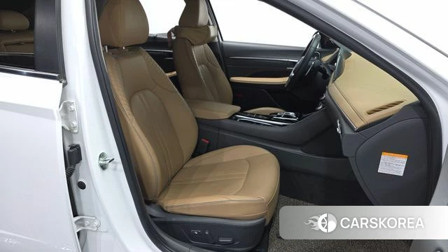 Hyundai Sonata Hybrid (DN8) 2022 Белый из Кореи, фото 3