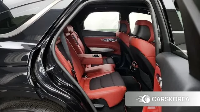 Genesis GV70 2021 Черный из Кореи, фото 3