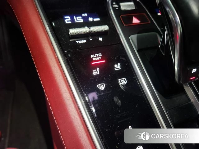 Porsche Panamera (971) 2019 Белый из Кореи, фото 3