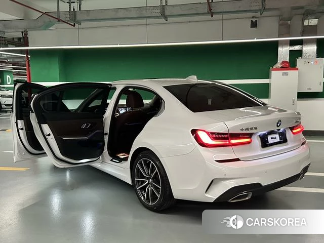 BMW 3 series 2022 Белый из Китая, фото 3