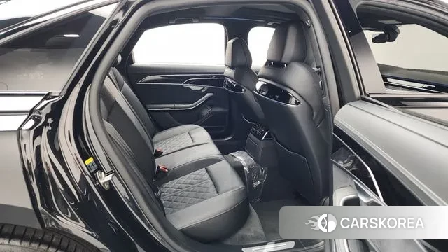 Audi A8 (D5) 2024 Черный из Кореи, фото 3