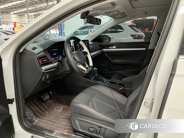 Volkswagen Lavida 2023 Белый из Китая, фото 3