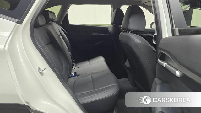 Kia Seltos 2022 Белый из Кореи, фото 3