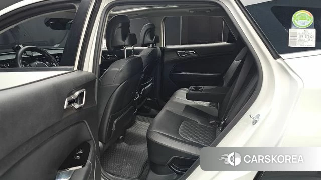 Kia Sportage 5th Generation Hybrid 2023 Белый из Кореи, фото 3