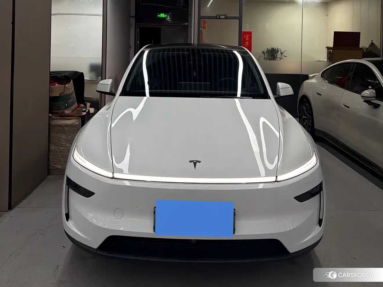 Tesla Model Y 2025 Белый из Китая, фото 3
