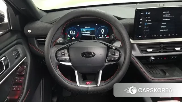 Ford Explorer 6th Generation 2025 Белый из Кореи, фото 3