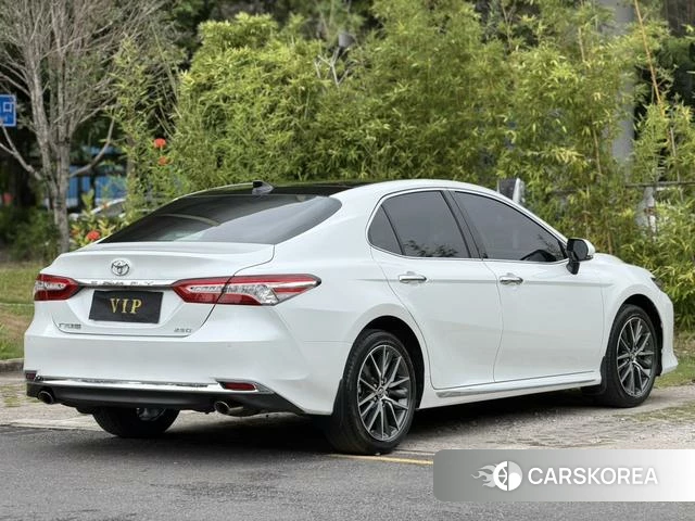 Toyota Camry 2024 Белый из Китая, фото 3