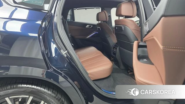 BMW X6 (G06) 2025 Черный из Кореи, фото 3
