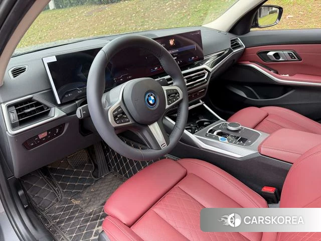 BMW i3 2024 Серебристо-серый из Китая, фото 3