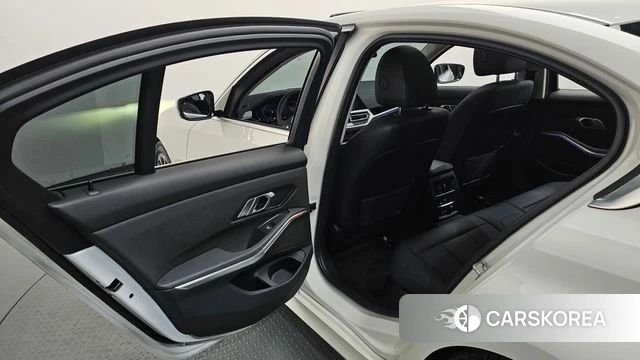 BMW 3 Series (G20) 2019 Белый из Кореи, фото 3