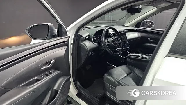 Hyundai Tucson (NX4) 2021 Белый из Кореи, фото 3