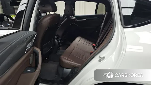 BMW X4 (G02) 2025 Белый из Кореи, фото 3