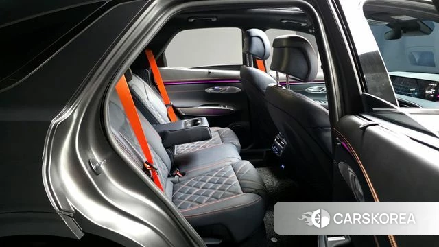 Genesis GV70 2025 Серый из Кореи, фото 3