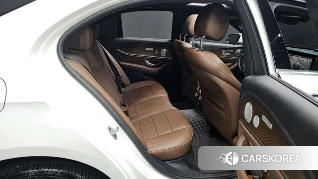 Mercedes-Benz E-Class W213 2020 Белый из Кореи, фото 3