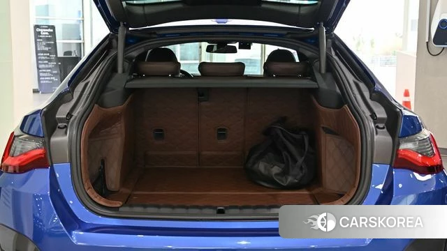 BMW i4 2023 Синий из Кореи, фото 3