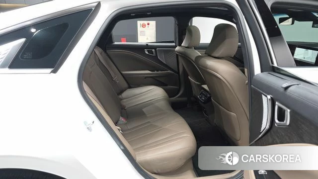 Kia K8 Hybrid 2023 Белый из Кореи, фото 3