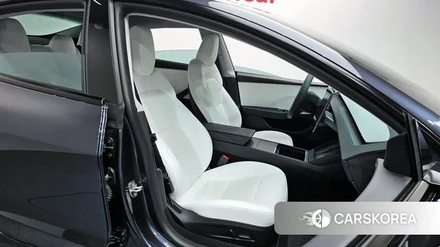 Tesla Model 3 2024 Серый из Кореи, фото 3