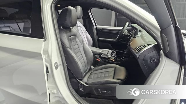 BMW X4 (G02) 2025 Белый из Кореи, фото 3