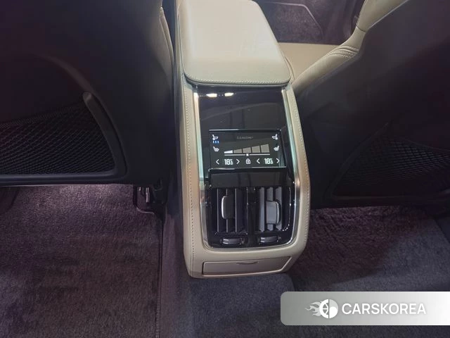Volvo S90 2025 Серебристо-серый из Кореи, фото 3