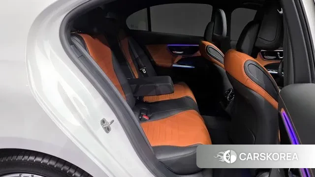 Mercedes-Benz C-Class W206 2025 Белый из Кореи, фото 3