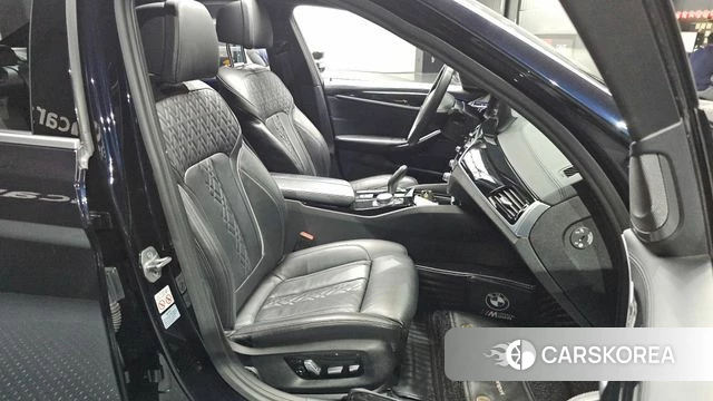 BMW 5 Series (G30) 2020 Черный из Кореи, фото 3