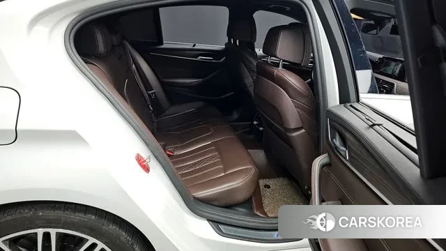 BMW 5 Series (G30) 2020 Белый из Кореи, фото 3